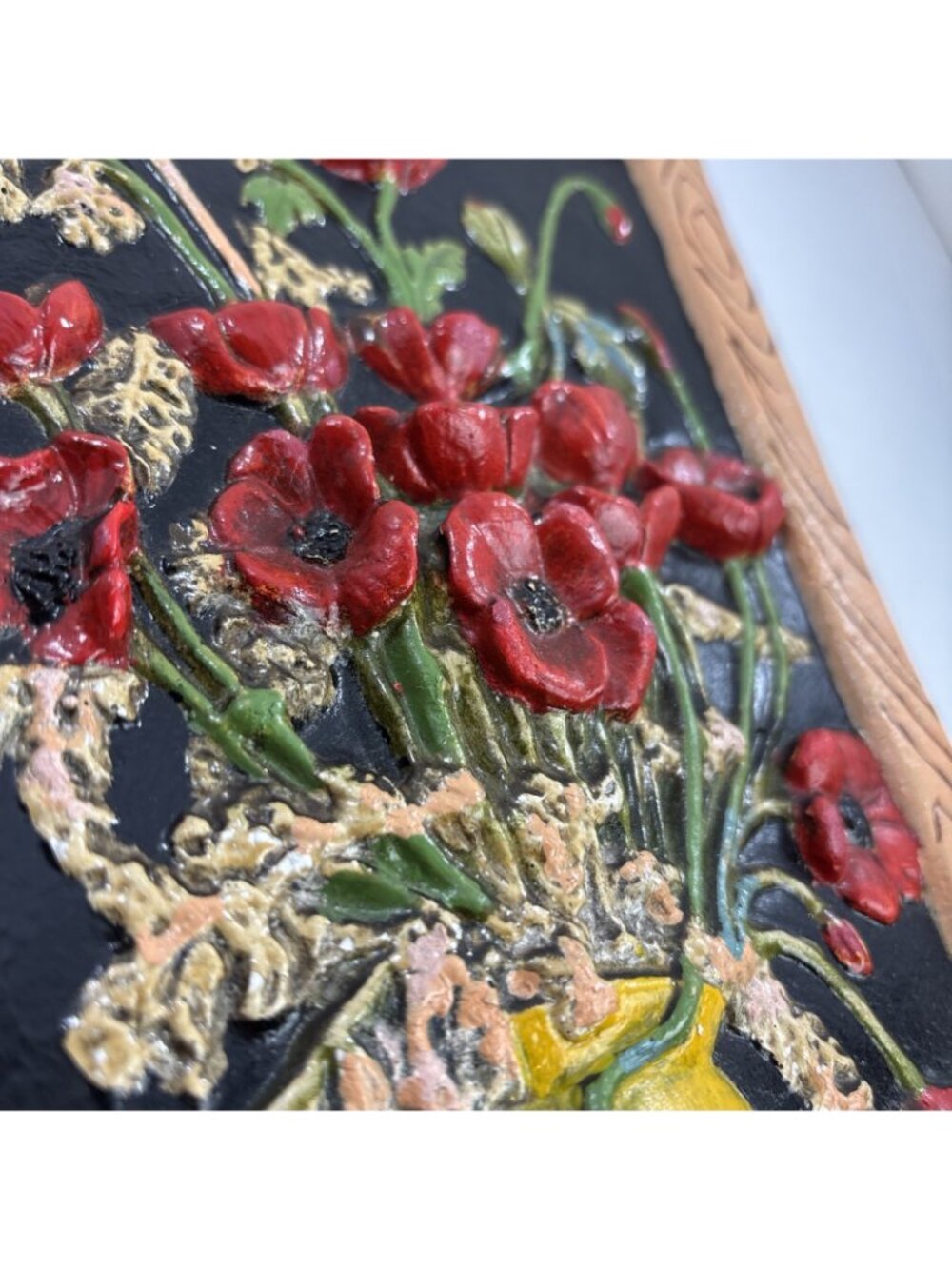 Vintage 3D chalkware wall plaque featuring a floral bouquet With Chalkware Frame - Picture 2 of 6